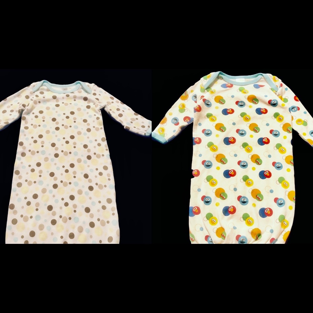 2 Sleep Sacks Unisex Size 0-6 Months